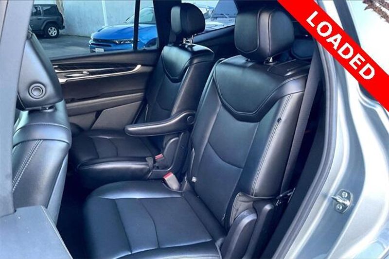 Used 2025 Cadillac XT6 Premium LuxuryImage 25