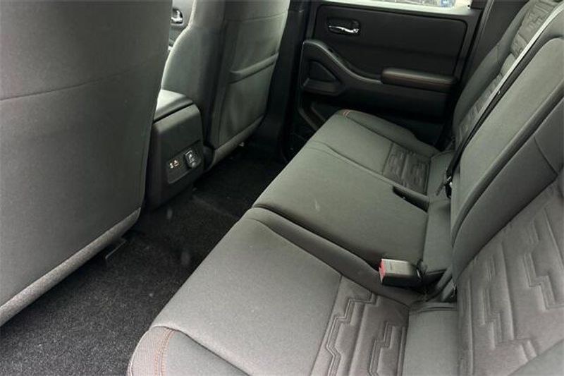New 2025 Nissan Frontier PRO-4XImage 9