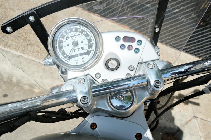 USED 2004 BMW R1200C Image 20