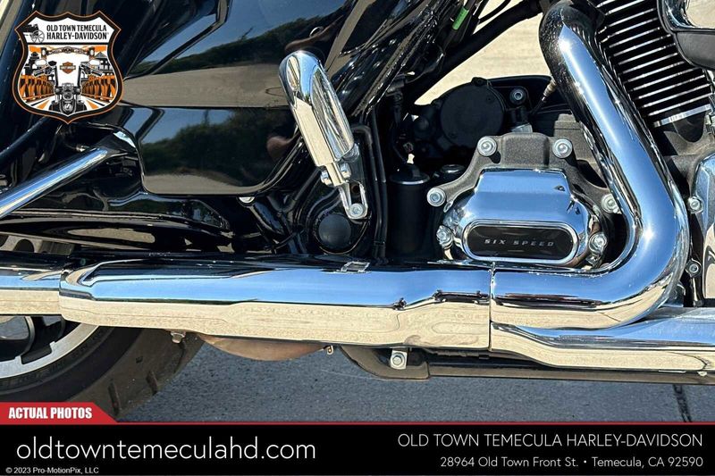 2017 Harley-Davidson Road Glide in a Black exterior color. BMW Motorcycles of Temecula – Southern California (951) 506-6903 bmwmotorcyclesoftemecula.com 