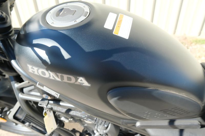 NEW 2025 HONDA SCL500 Image 15