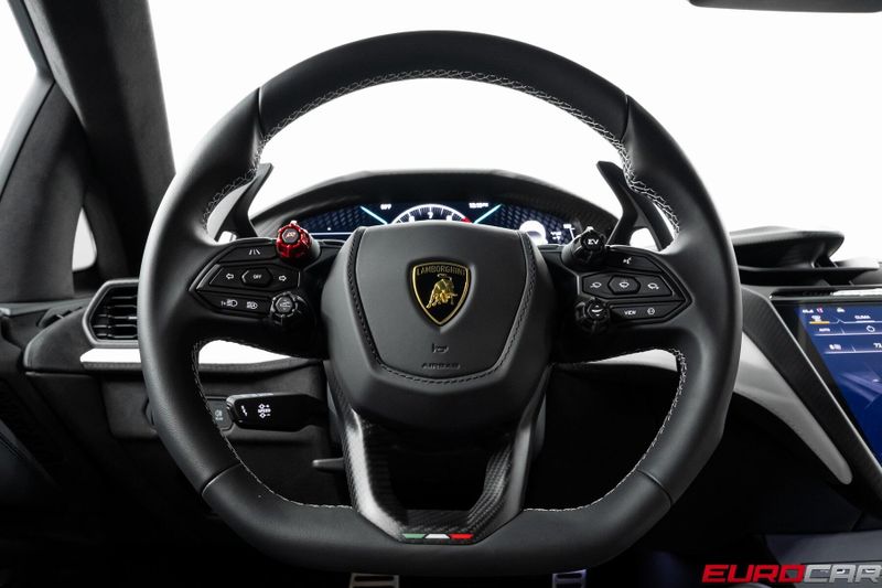 Used 2025 Lamborghini Revuelto *HIGH GLOSS STYLE PACKAGE * PASSENGER DISPLAY*Image 33