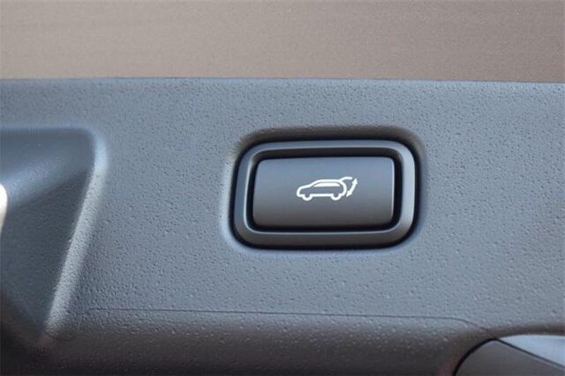 New 2025 Kia Niro SXImage 19