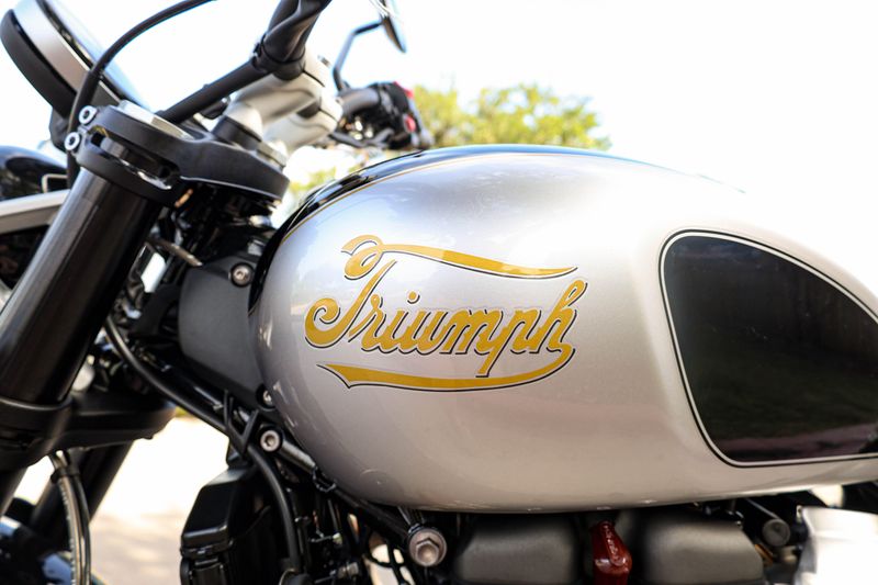 USED 2025 TRIUMPH SCRAMBLER 1200 X Image 17