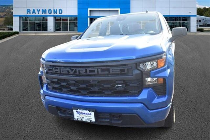 2022 Chevrolet Silverado 1500 CustomImage 7