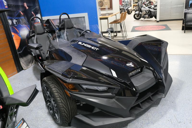 NEW 2025 POLARIS SLINGSHOT SL AUTODRIVE  in a JET BLACK exterior color. Family PowerSports (877) 886-1997 familypowersports.com 
