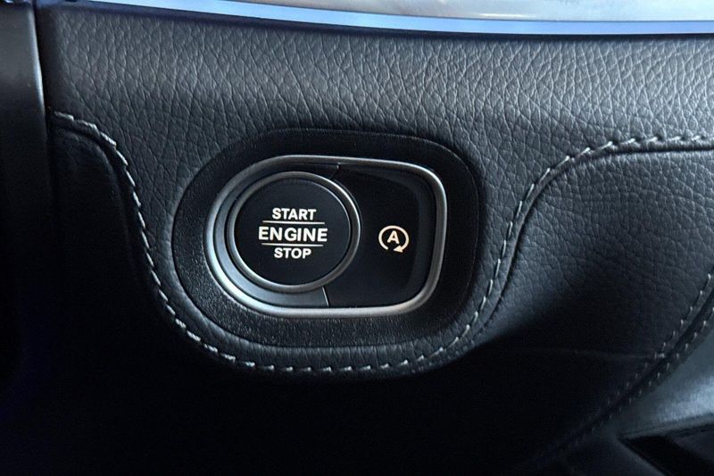 Used 2025 Mercedes-Benz GLE 450Image 26
