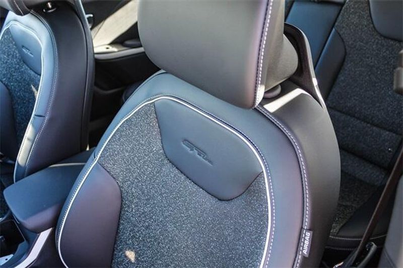 New 2025 Kia K4 GT-LineImage 24