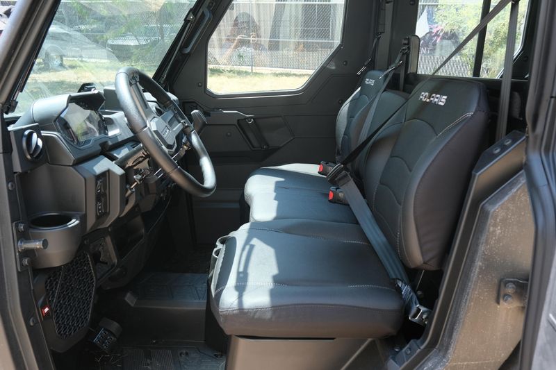 New 2025 Polaris RANGER CREW XP 1000 NORTHSTAR TEXAS EDITION BLACK CRYSTAL Image 17