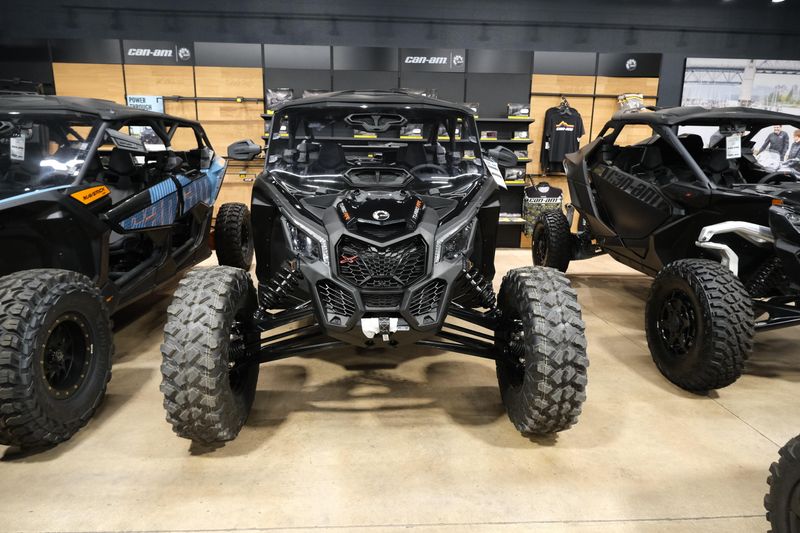 2025 Can-Am MAVERICK X3 MAX X RS TURBO RR TRIPLE BLACKImage 24