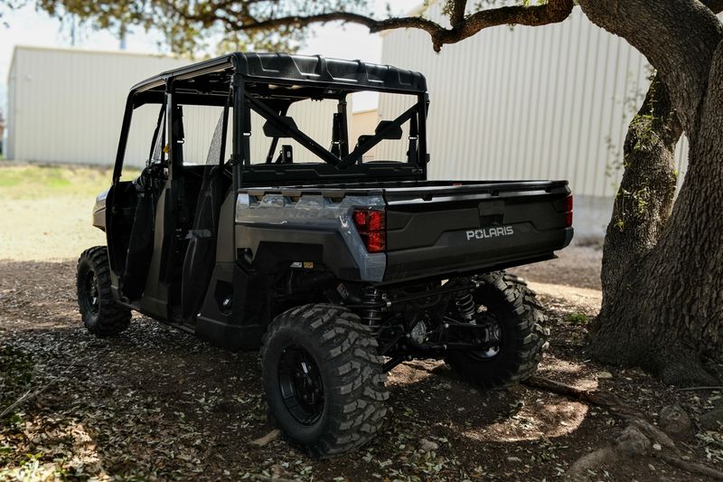 2025 Polaris RANGER CREW XP 1000 PREMIUM STEALTH GRAYImage 3