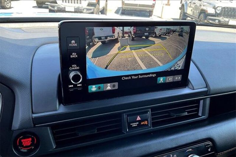Used 2025 Honda Pilot TrailSportImage 21
