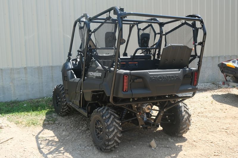 2025 Honda PIONEER 7004 DELUXE  BLACK FOREST GREEN Image 4