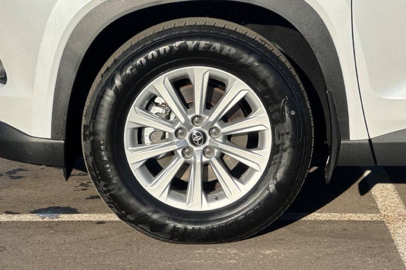 New 2026 Toyota Grand Highlander XLEImage 31