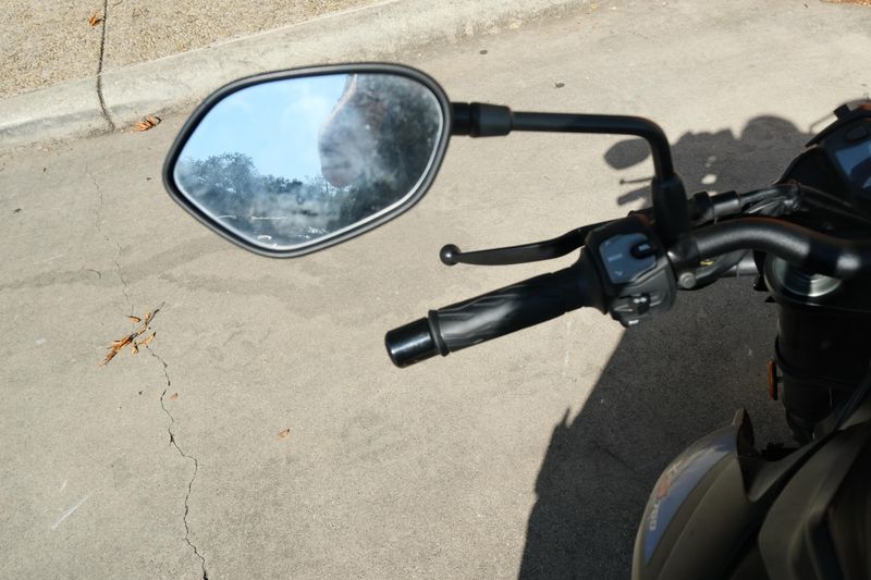 USED 2019 SUZUKI GSXS750ZL9 Image 8