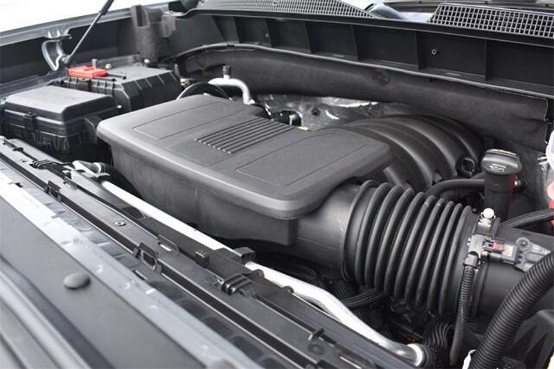 New 2025 Chevrolet Silverado 1500 LTImage 33