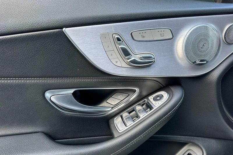 2021 Mercedes-Benz C-Class C 300Image 12