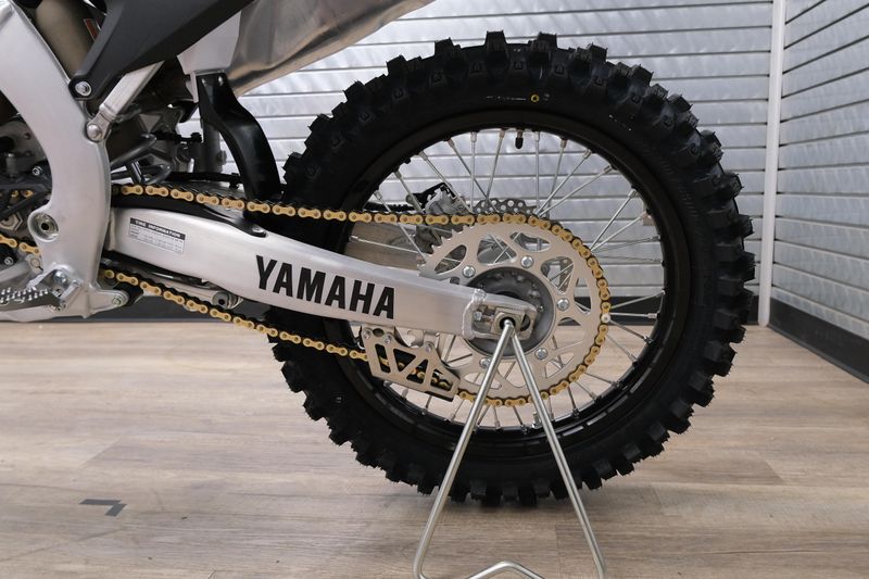 NEW 2026 YAMAHA YZ250F 70TH ANNIVERSARY EDITION Image 19