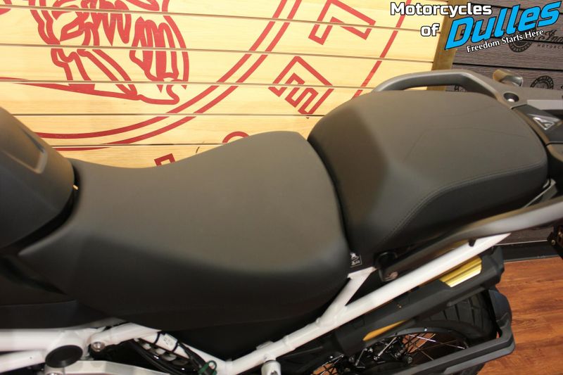 2025 Triumph Tiger 1200 Rally Pro Image 12