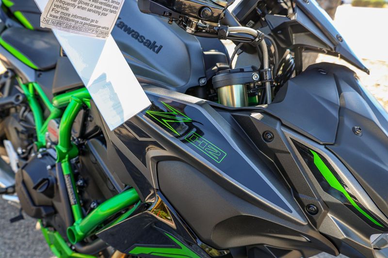 NEW 2025 KAWASAKI Z H2 SE ABS Image 14