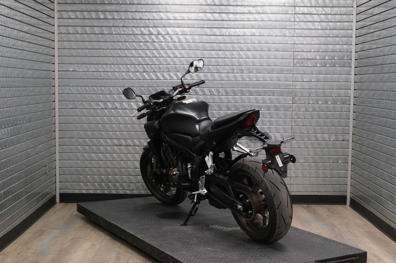 NEW 2026 HONDA CB650R ECLUTCH Image 5