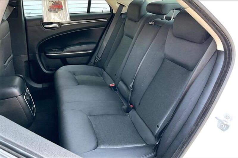 Used 2023 Chrysler 300 TouringImage 25