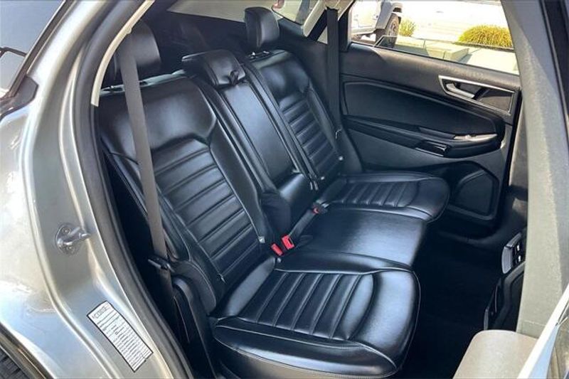 Used 2024 Ford Edge SELImage 26