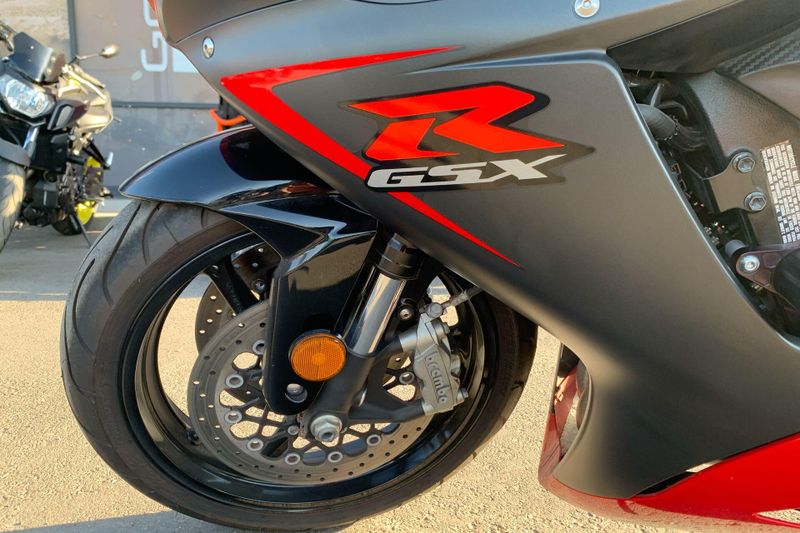 Used 2016 Suzuki GSX-R600L6 CA Image 12