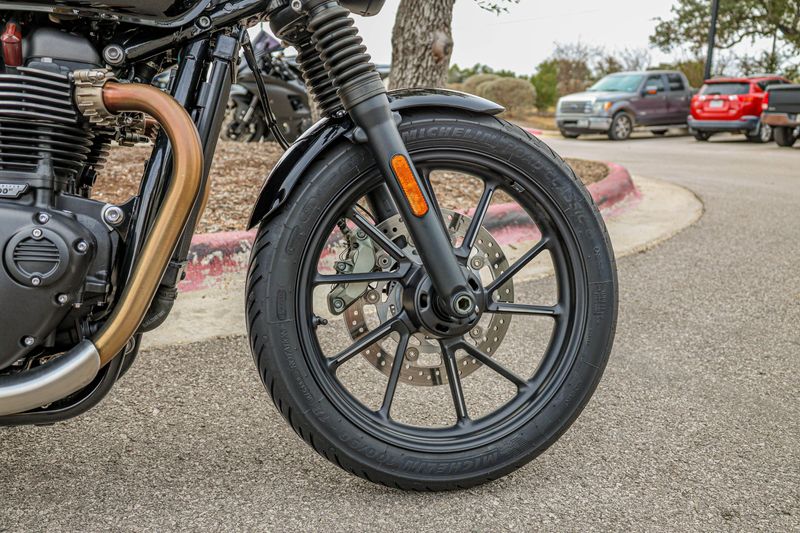 USED 2023 TRIUMPH SPEED TWIN 900 Image 4