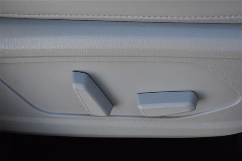 New 2025 Kia Sorento X-Line EXImage 13