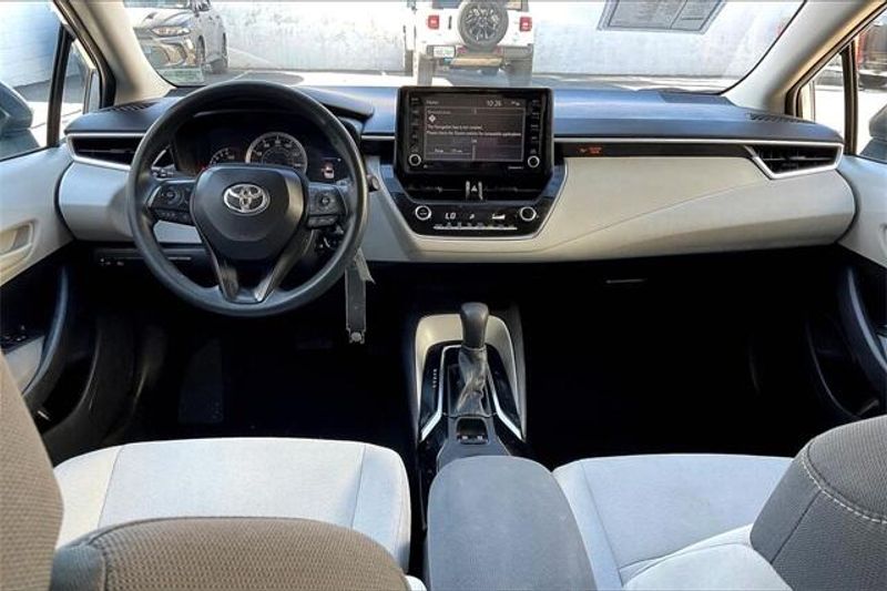 2022 Toyota Corolla LEImage 15