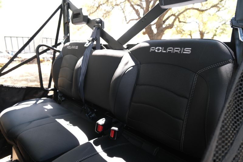 2025 Polaris RANGER CREW XP 1000 TEXAS EDITION BLACK CRYSTALImage 8