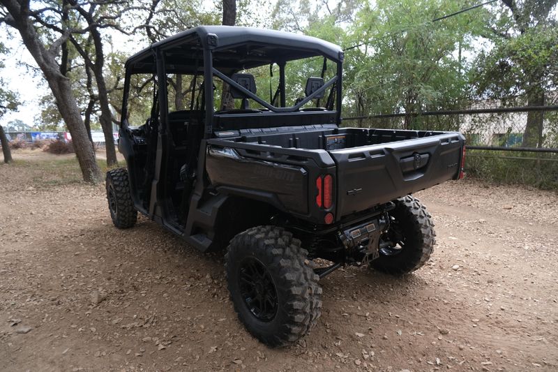 2025 Can-Am DEFENDER MAX LONE STAR HD10 STEALTH BLACKImage 3