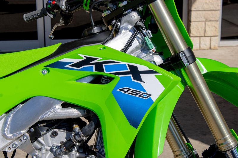 NEW 2026 KAWASAKI KX 450 Image 12