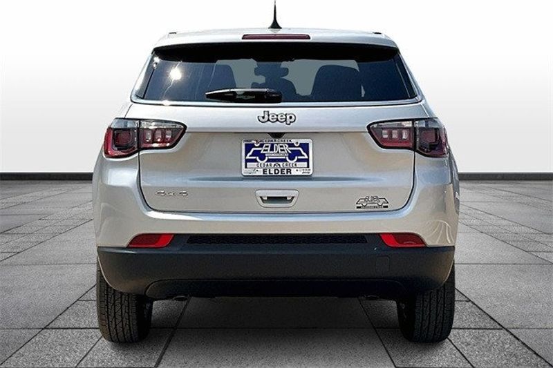 2025 Jeep Compass Sport 4x4Image 4