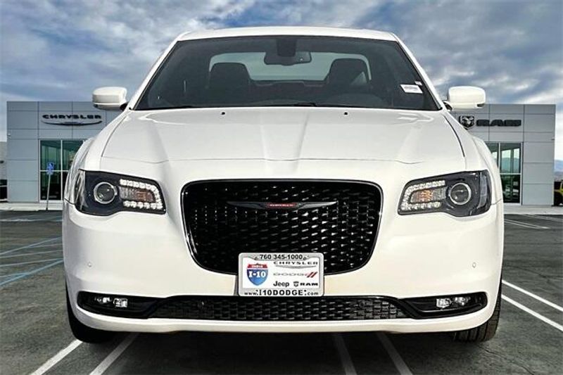 2022 Chrysler 300 SImage 2