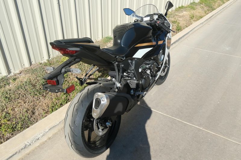 NEW 2026 KAWASAKI NINJA ZX6R ABS Image 3