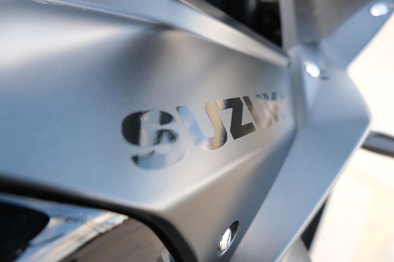 2025 Suzuki GSX8RImage 17