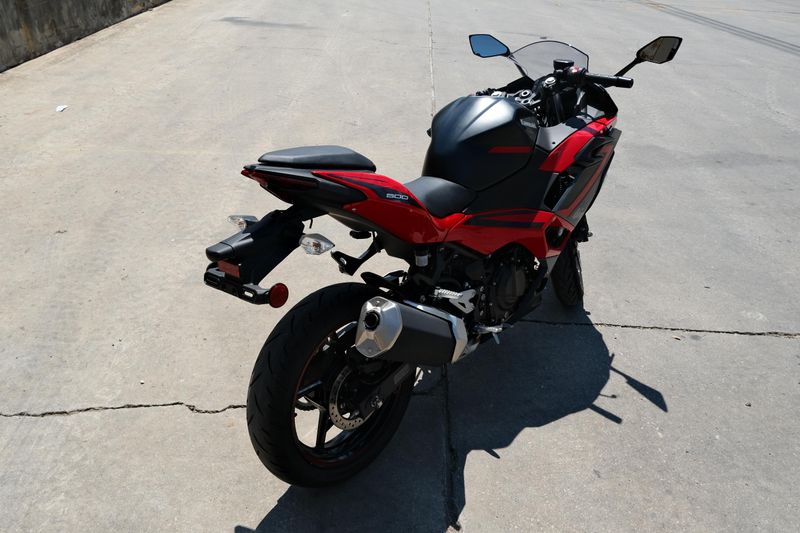 USED 2025 KAWASAKI NINJA 500 ABS Image 3