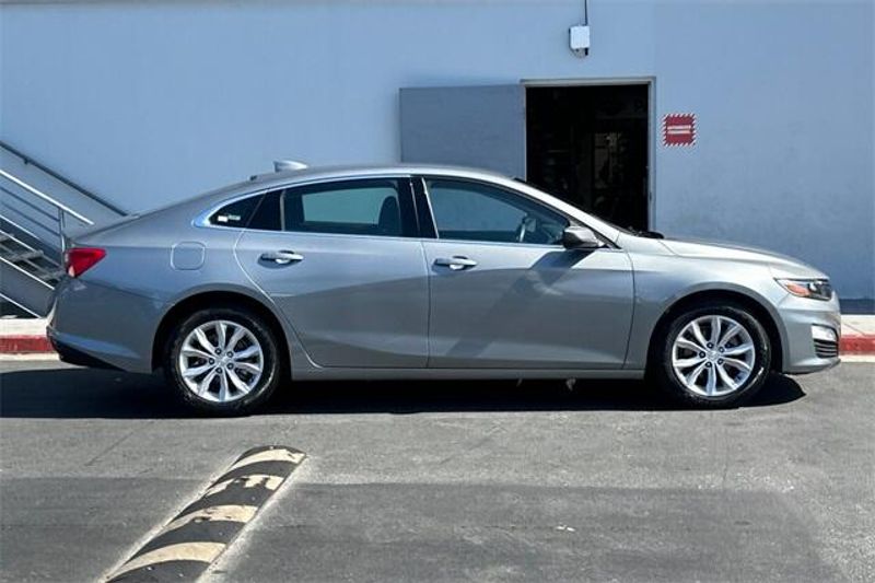 Used 2023 Chevrolet Malibu LTImage 3