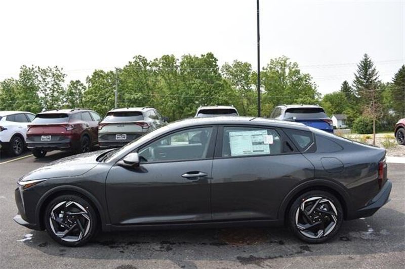 2025 Kia K4 EXImage 6