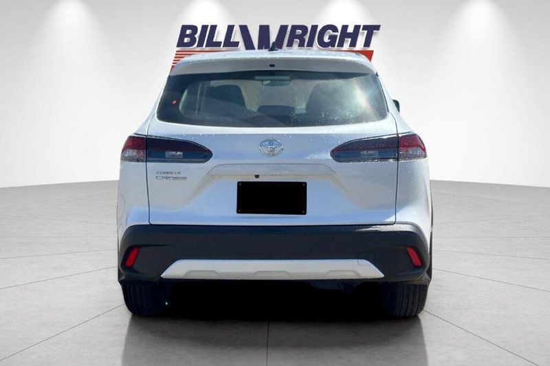 New 2026 Toyota Corolla Cross LImage 4