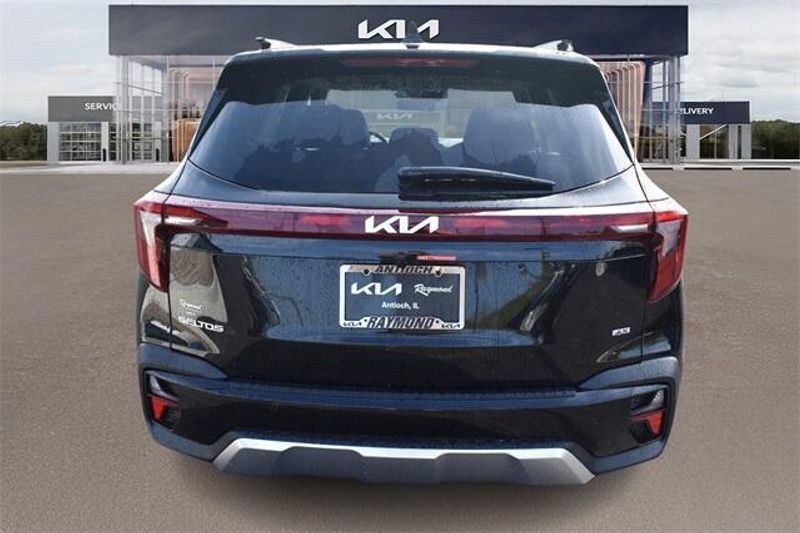 2025 Kia Seltos EXImage 4