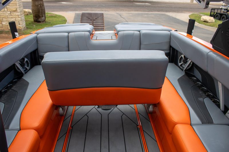 USED 2020 MALIBU 24 MXZ Image 38