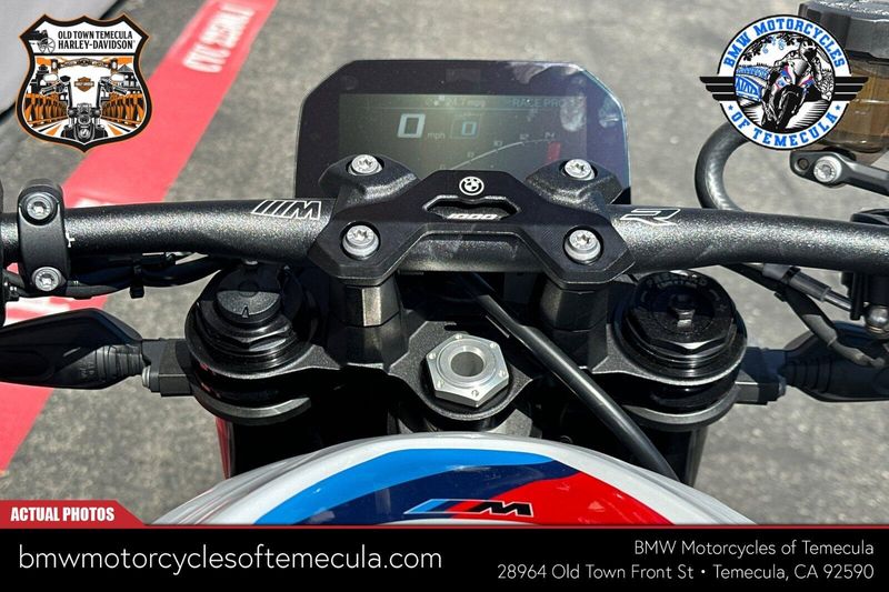 2025 BMW M 1000 RImage 17