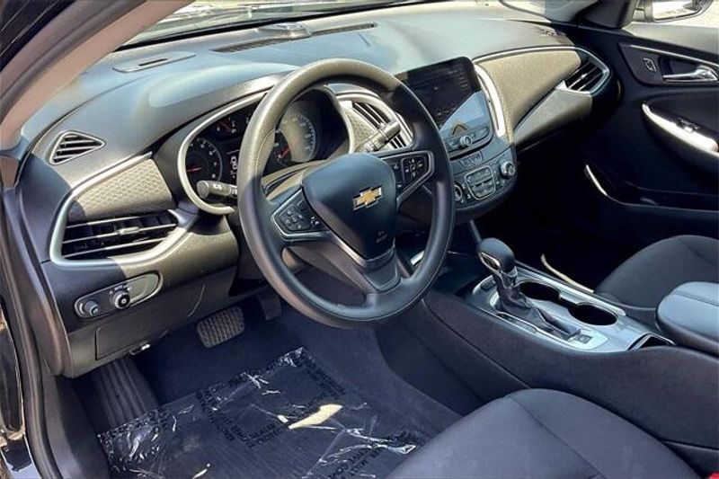 2023 Chevrolet Malibu LTImage 14
