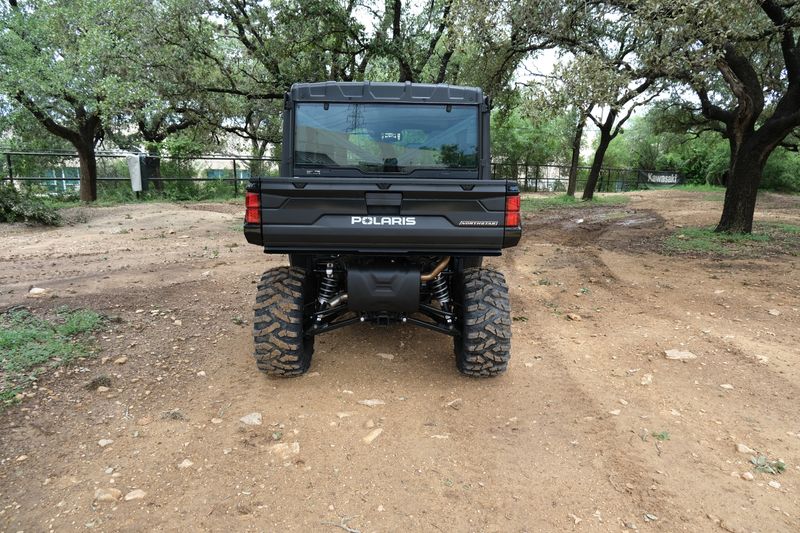 2025 Polaris RANGER CREW XP 1000 NORTHSTAR EDITION ULTIMATE ONYX BLACKImage 17