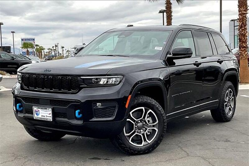 2023 Jeep Grand Cherokee Trailhawk 4xe in a Diamond Black Crystal Pearl Coat exterior color and Global Blackinterior. I-10 Chrysler Dodge Jeep Ram (760) 565-5160 pixelmotiondemo.com 