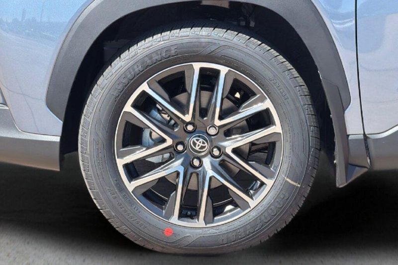 New 2026 Toyota Corolla Cross XLEImage 32