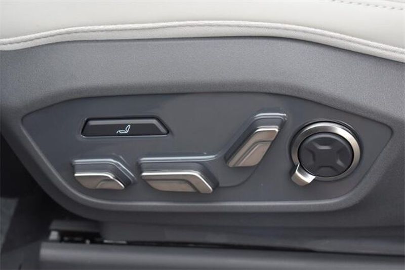 New 2026 Kia EV9 GT-LineImage 25